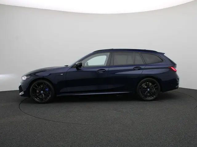 BMW 3 Serie Touring 320e 2025 Hybride Benzine 4
