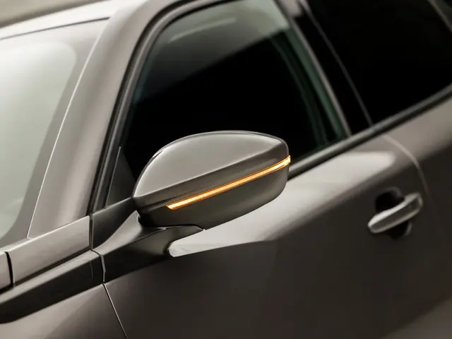 Peugeot 2008 1.2 PureTech Sport 2021 Benzine 28