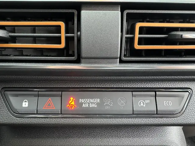 Dacia Sandero Stepway 1.0 TCe 90 Comfort 2022 Benzine 32