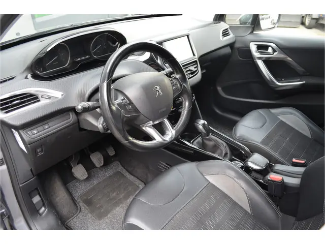 Peugeot 2008 1.2 PureTech Allure 2016 Benzine 13