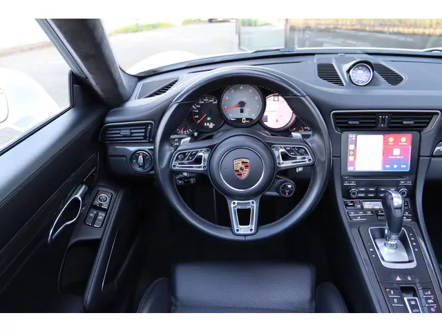 Porsche 911 3.0 CARRERA 4S PDK *BTW* 2017 Benzine 64