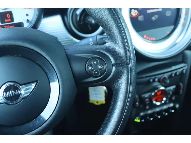 MINI Cooper S MINI COUPÉ 1.6 CHILLI 2012 Benzine 17