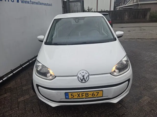Volkswagen up! 1.0 move up! BlueM. 2014 Benzine 23