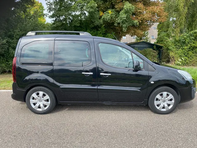 Citroën Berlingo 1.2 PureTech XTR 2016 Benzine 15