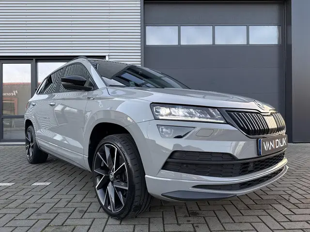 Škoda Karoq 1.5 TSI ACT Sportline Business 2021 Benzine 36