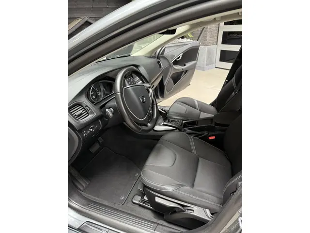 Volvo V40 1.5 T2 Inscription Automaat! 2019 Benzine 6