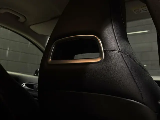 Mercedes-Benz GLA 180 d Prestige 2015 Diesel 23