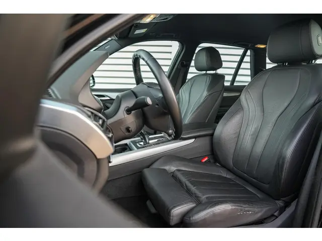 BMW X5 xDrive25d Centennial Executive 7p. 2017 Diesel 8