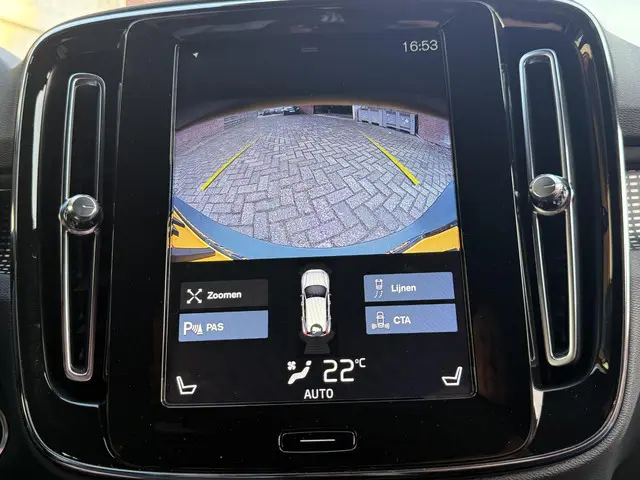 Volvo XC40 2.0 T4 190 pk R-Design 2018 Benzine 22