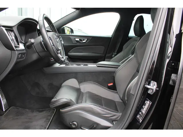 Volvo S60 T4 Automaat R-Design 2019 Benzine 14