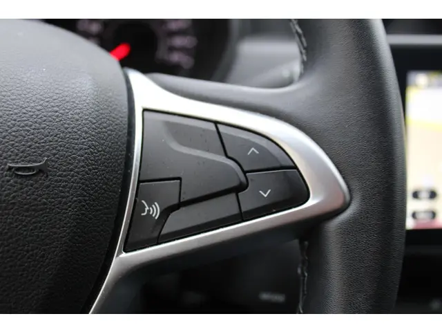 Dacia Duster TCe 100 Bi-Fuel Prestige 2021 Benzine 18