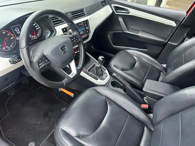 SEAT Arona 1.0 TSI Xcellence Launch Edition 2018 Benzine 4