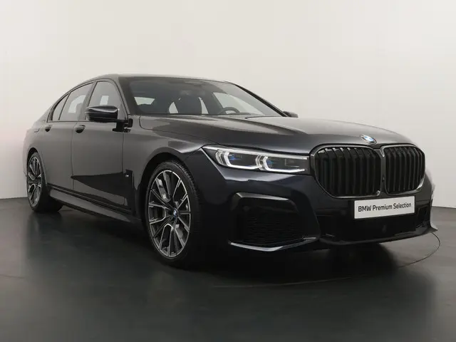 BMW 7 Serie 745e High Executive 2021 Hybride Benzine 7