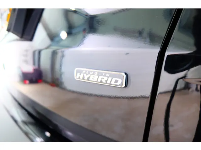 Ford Kuga 2.5 PHEV Titanium 2020 Hybride Benzine 25