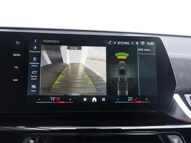 BMW iX2 eDrive20 2026 Elektrisch 36