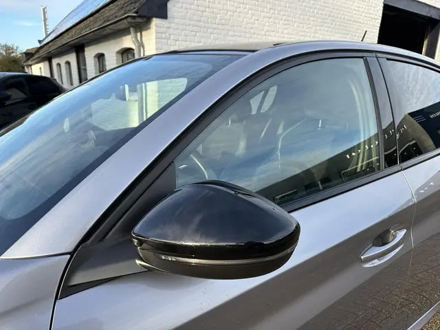 Peugeot e-208 EV GT Pack 136 PK 2022 Elektrisch 44