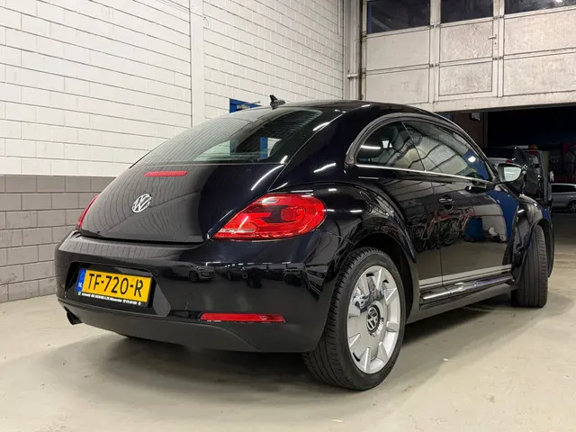 Volkswagen Beetle 2