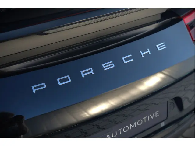 Porsche 911 3.0 Carrera 2018 Benzine 23