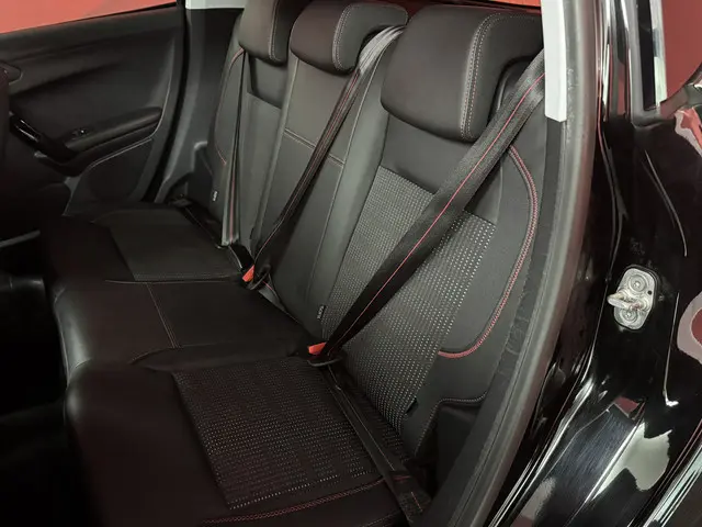 Peugeot 208 1.2 PureTech GT-line 2017 Benzine 8