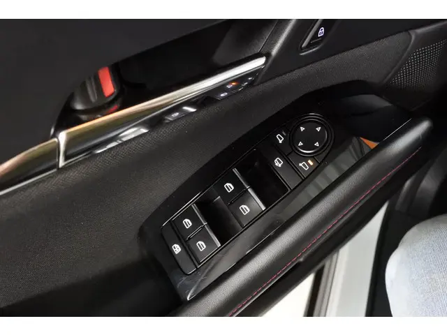 Mazda CX-30 2.0 e-X 186pk Homura 2024 Benzine 18