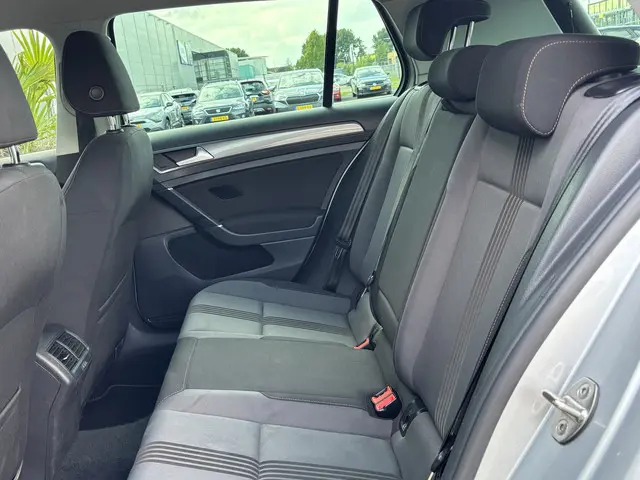 Volkswagen Golf 1.2 TSI Connected Series 2016 Benzine 12