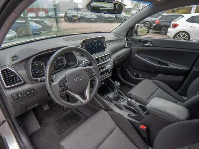 Hyundai Tucson 1.6 GDI Comfort 2020 Benzine 12