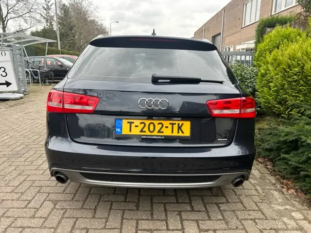 Audi A6 Avant 2.8 FSI quattro S-Line 2012 Benzine 6