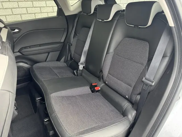 Renault Captur 1.0 TCe 100 Intens 2020 Benzine 8