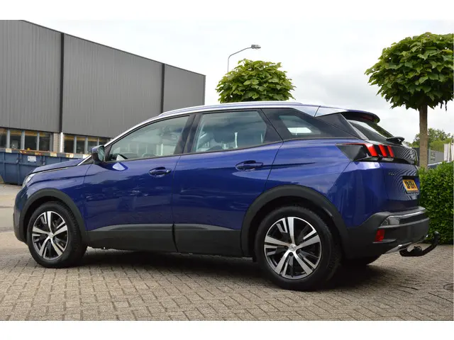 Peugeot 3008 1.2 PureTech Access 2018 Benzine 9