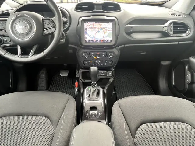 Jeep Renegade 1.5T e-Hybrid S 2023 Hybride Benzine 8