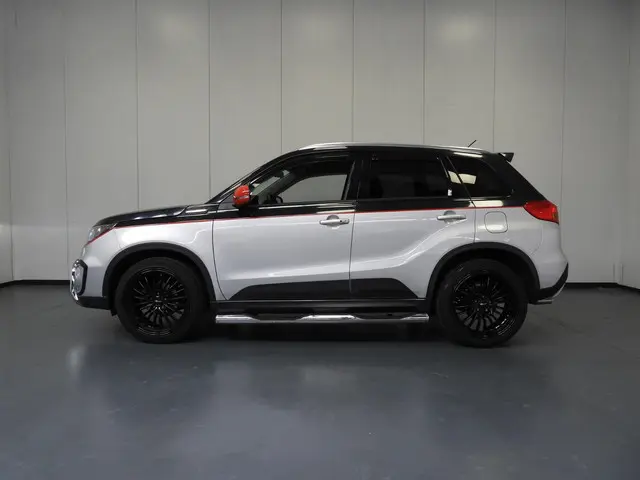 Suzuki Vitara 2