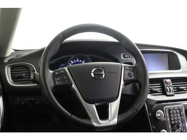Volvo V40 Cross Country T3 Polar+ Luxury 2019 Benzine 14