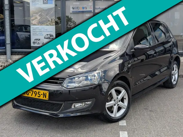 Volkswagen Polo 1.2 TSI LIFE / DSG 2013 Benzine
