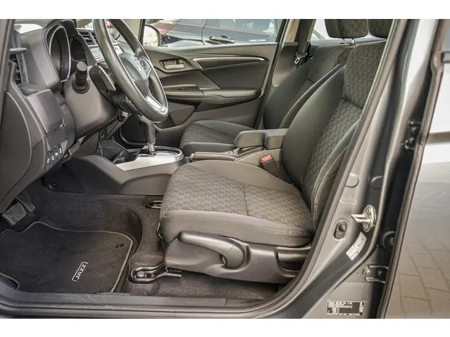 Honda Jazz 1.3i VTEC COMFORT 2018 Benzine 27