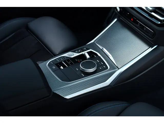 BMW 3 Serie Touring 330e M-Sport 2022 Hybride Benzine 60