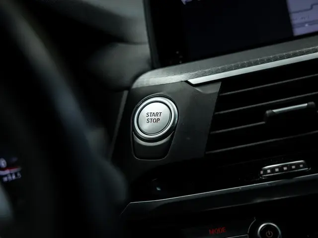 BMW X3 xDrive30e High Executive 2021 Hybride Benzine 36