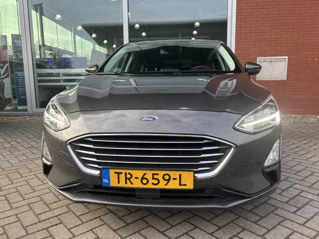 Ford Focus 1.0 EcoBoost Titanium Business 2018 Benzine 2