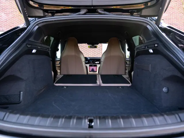 Porsche Taycan Sport Turismo 79 kWh 2022 Elektrisch 53