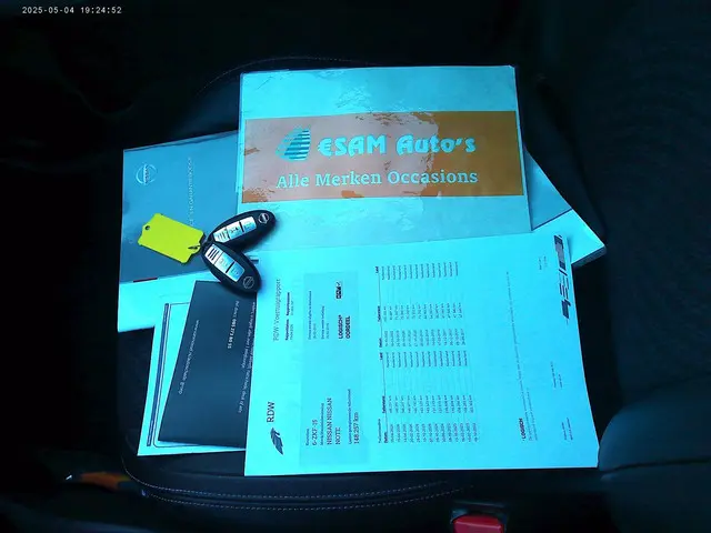 Nissan Note 1.2 DIG-S Tekna ( NAVI +Airco ) 2015 Benzine 6