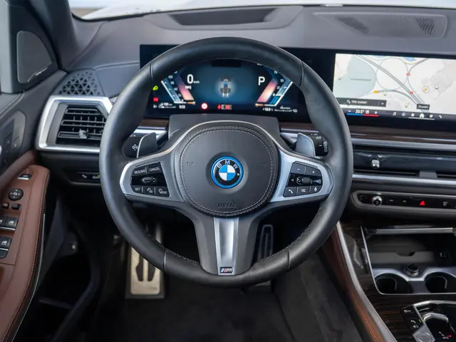 BMW X5 xDrive50e 2024 Hybride Benzine 7