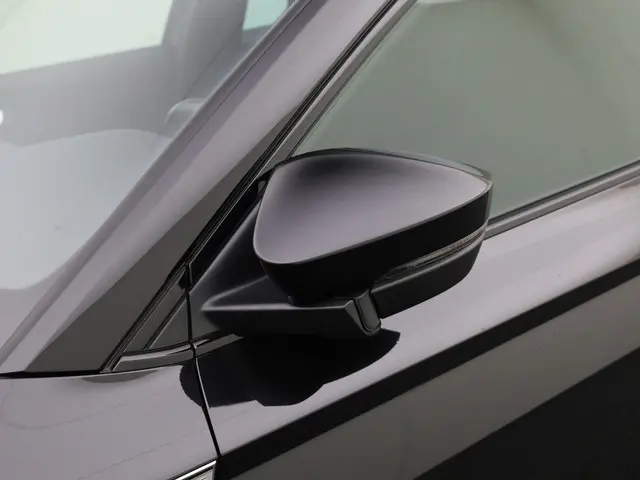 Škoda Karoq 1.5TSI/150PK ACT Sportline DSG 2023 Benzine 32