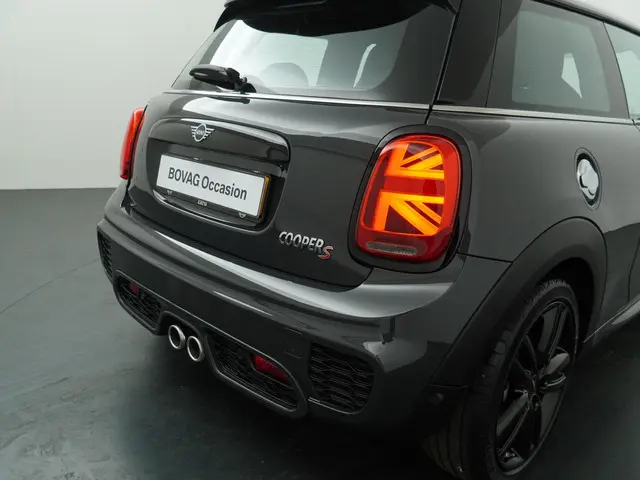 MINI 3-Deurs Cooper S 2019 Benzine 28