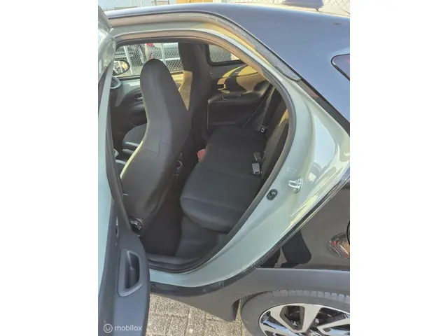 Toyota Aygo X 1.0 VVT-i MT Pulse 2024 Benzine 22