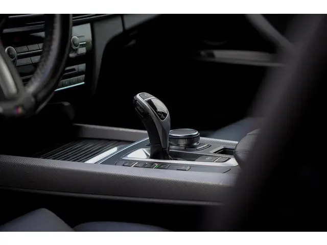 BMW X5 xDrive25d High Executive 2019 Diesel 32