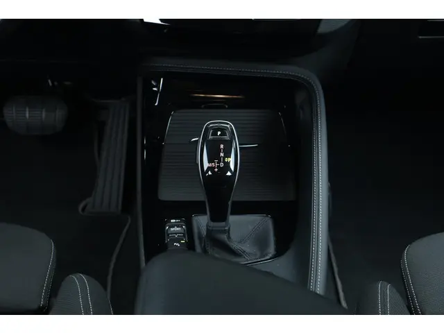 BMW X2 sDrive20i Executive 2018 Benzine 36