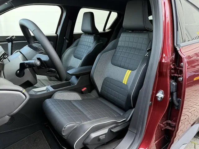 Renault 4 comfort range iconic 52 kWh 2025 Elektrisch 11