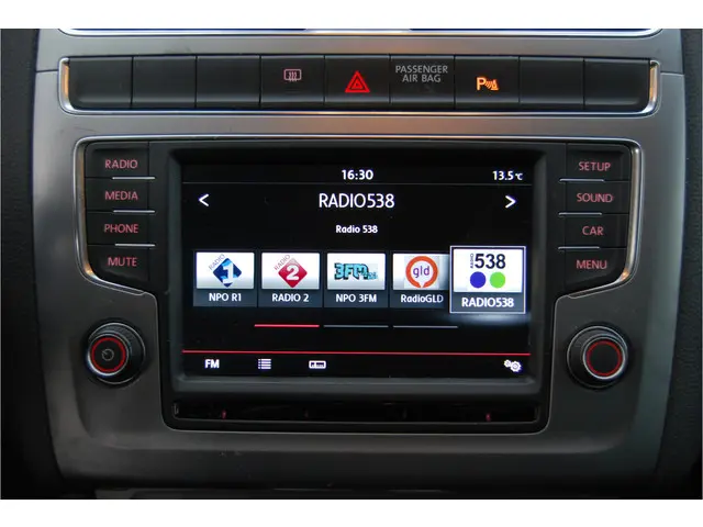 Volkswagen Polo 1.0 60PK 2015 Benzine 19