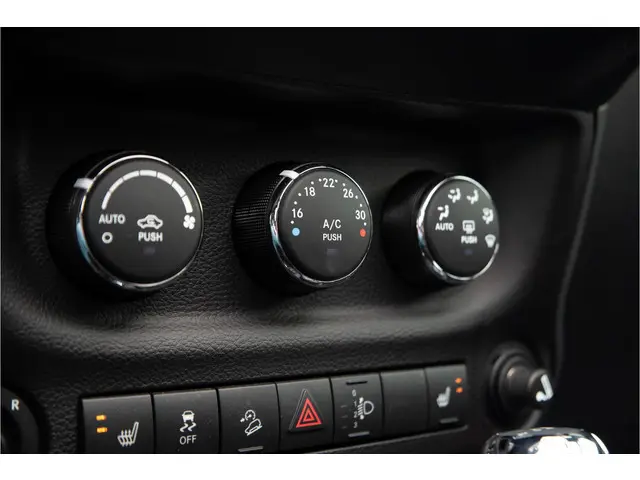 Jeep Wrangler Unlimited 3.6 Golden Eagle 2019 Benzine 18