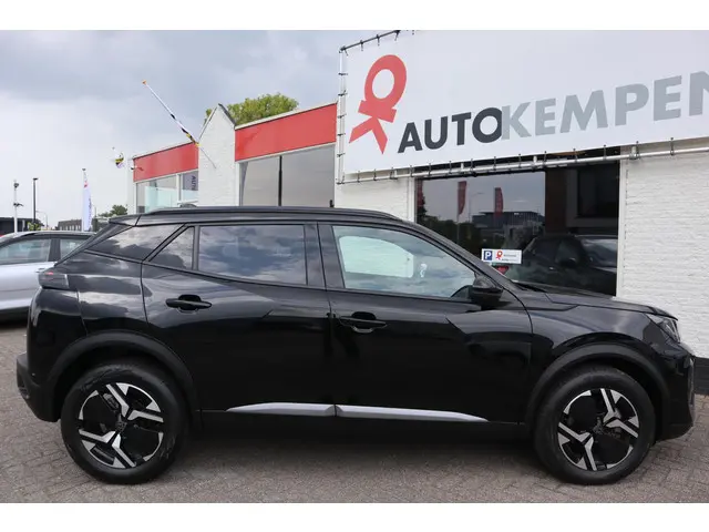 Peugeot 2008 1.2 HYBRID 136 GT 2024 Hybride Benzine 3