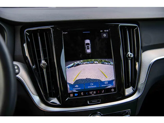 Volvo V60 2.0 B4 Plus Dark 2023 Benzine 21